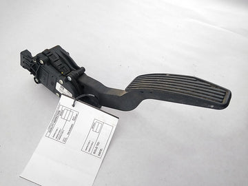Hummer H3 Accelerator Pedal Assembly - 0