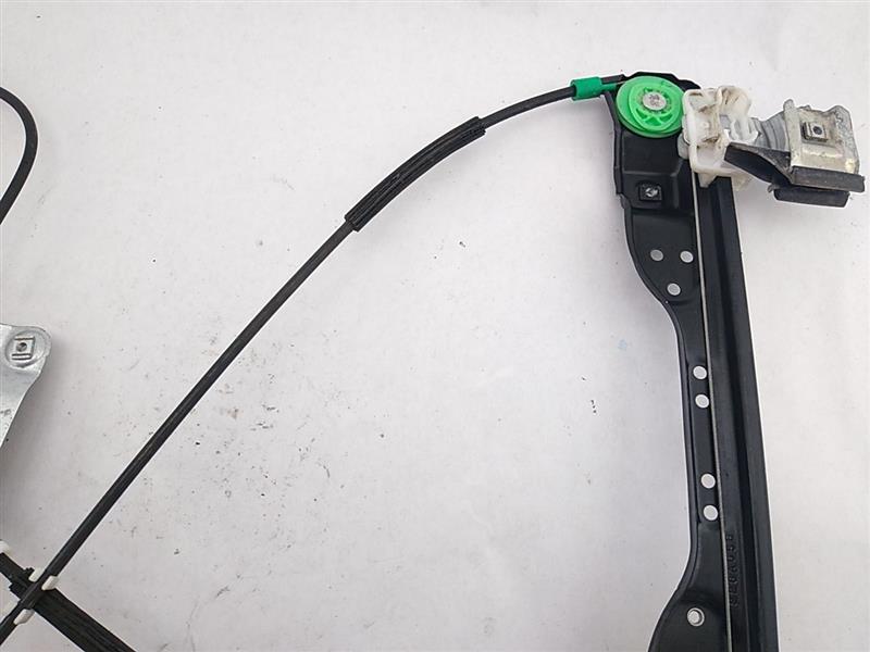 Hummer H3 Front Right Window Regulator