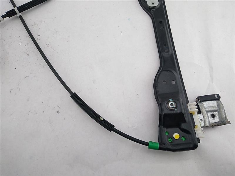 Hummer H3 Front Right Window Regulator