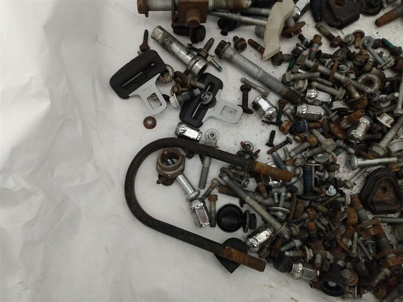 Hummer H3 Dismantling Hardware