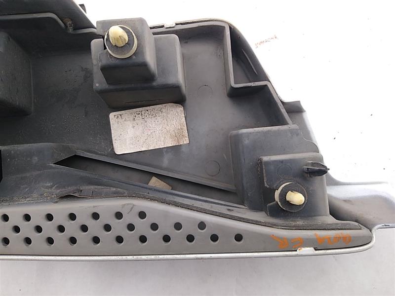 Hummer H3 Front Right Upper Hood Cowl Vent