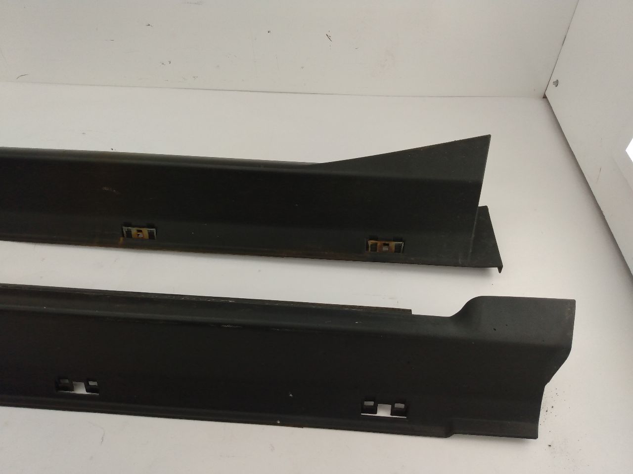 Hummer H3 Pair Of Rocker Panel Mouldings