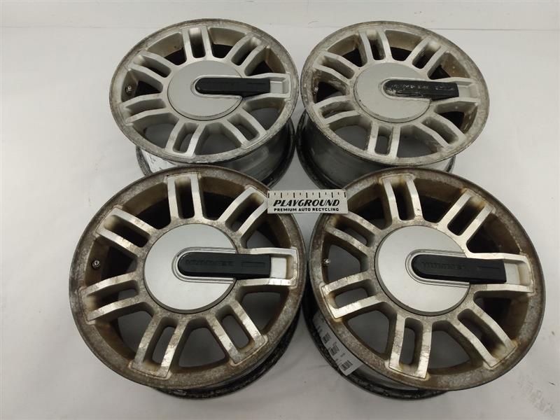 Hummer H3 Set Of Four Wheels And Wheel Covers