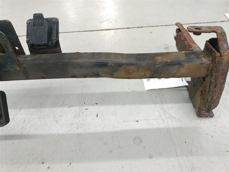 Hummer H3 Rear Bumper Assembly With Trailer Hitch and Wiring Connector