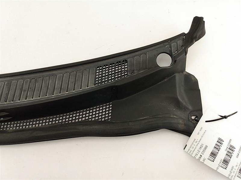 Lexus IS300 Front Wiper Cowl Trim Piece