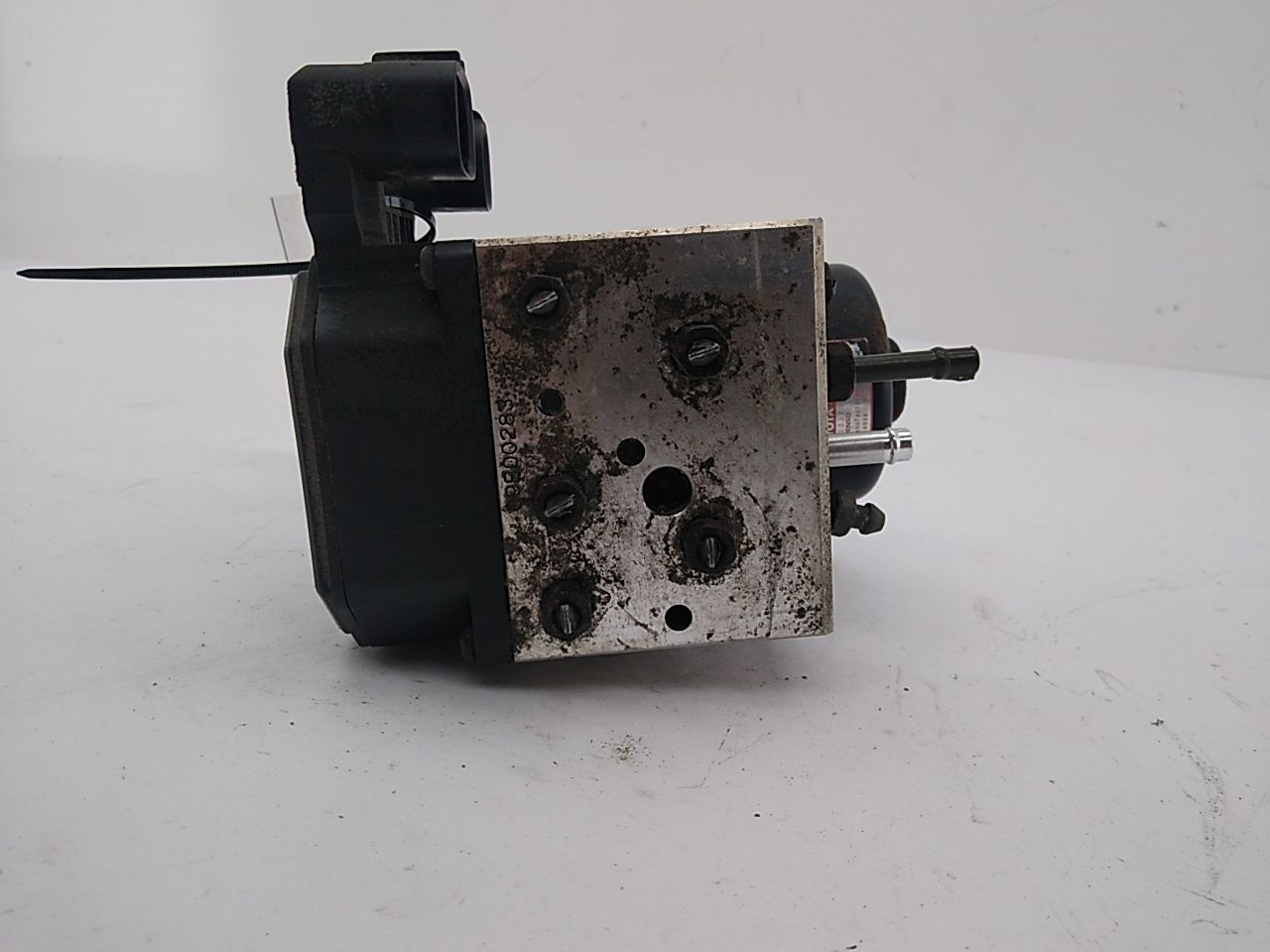 Lexus IS300 Antilock Brake Pump And Module