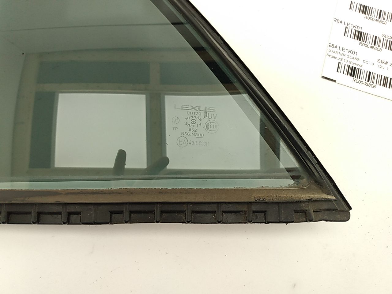 Lexus IS300 Rear Left Quarter Glass