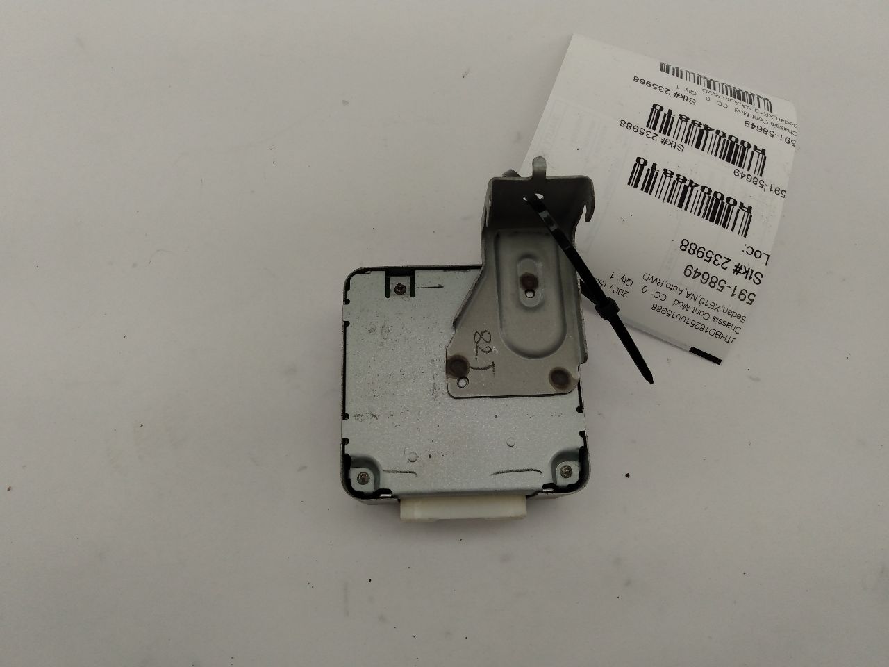 Lexus IS300 Headlight Leveling Computer Assembly