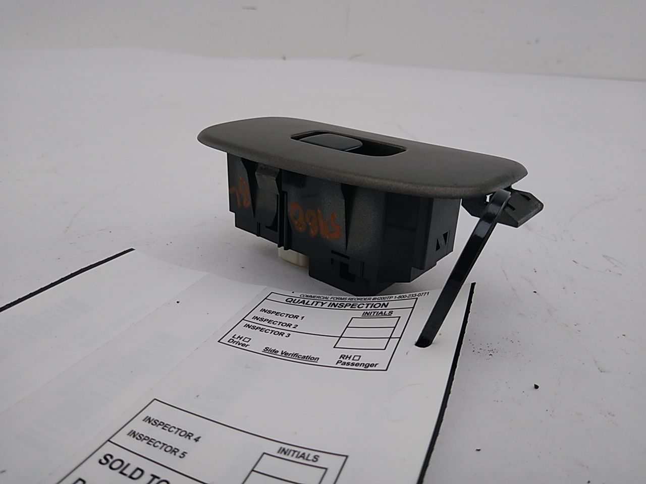 Lexus IS300 Rear Left Window Switch