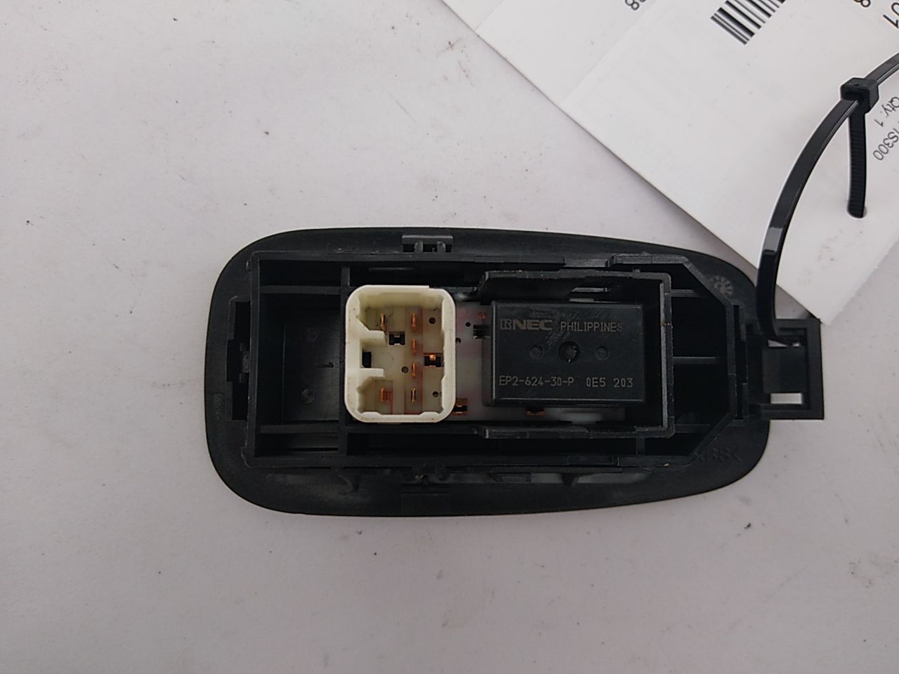Lexus IS300 Rear Left Window Switch