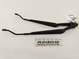 Lexus IS300 Pair Of Front Wiper Arms
