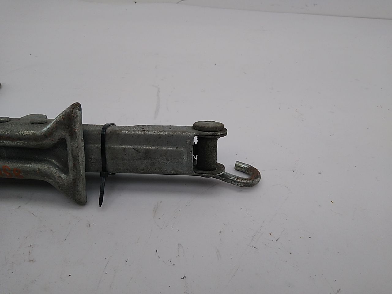Lexus IS300 Jack