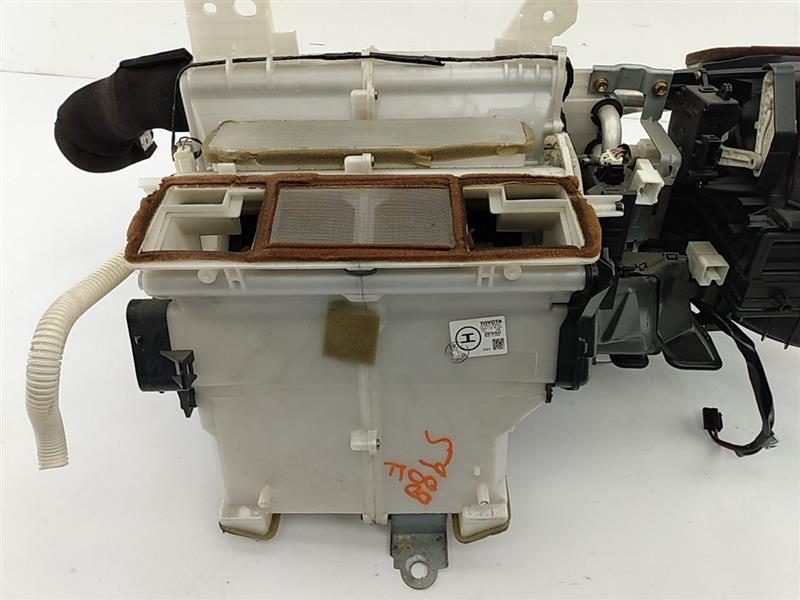 LEXUS IS300 エアコンコントロールパネル カナダ Lexus IS300 HVAC Assembly | Playground PAR