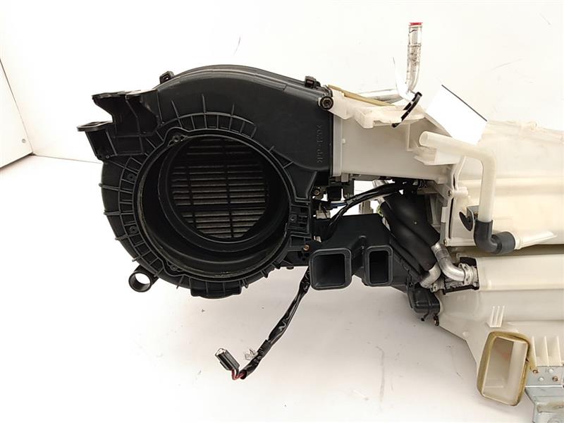 Lexus IS300 HVAC Assembly | Playground PAR