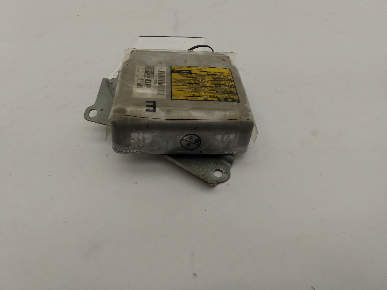 Lexus IS300 Airbag Control Module