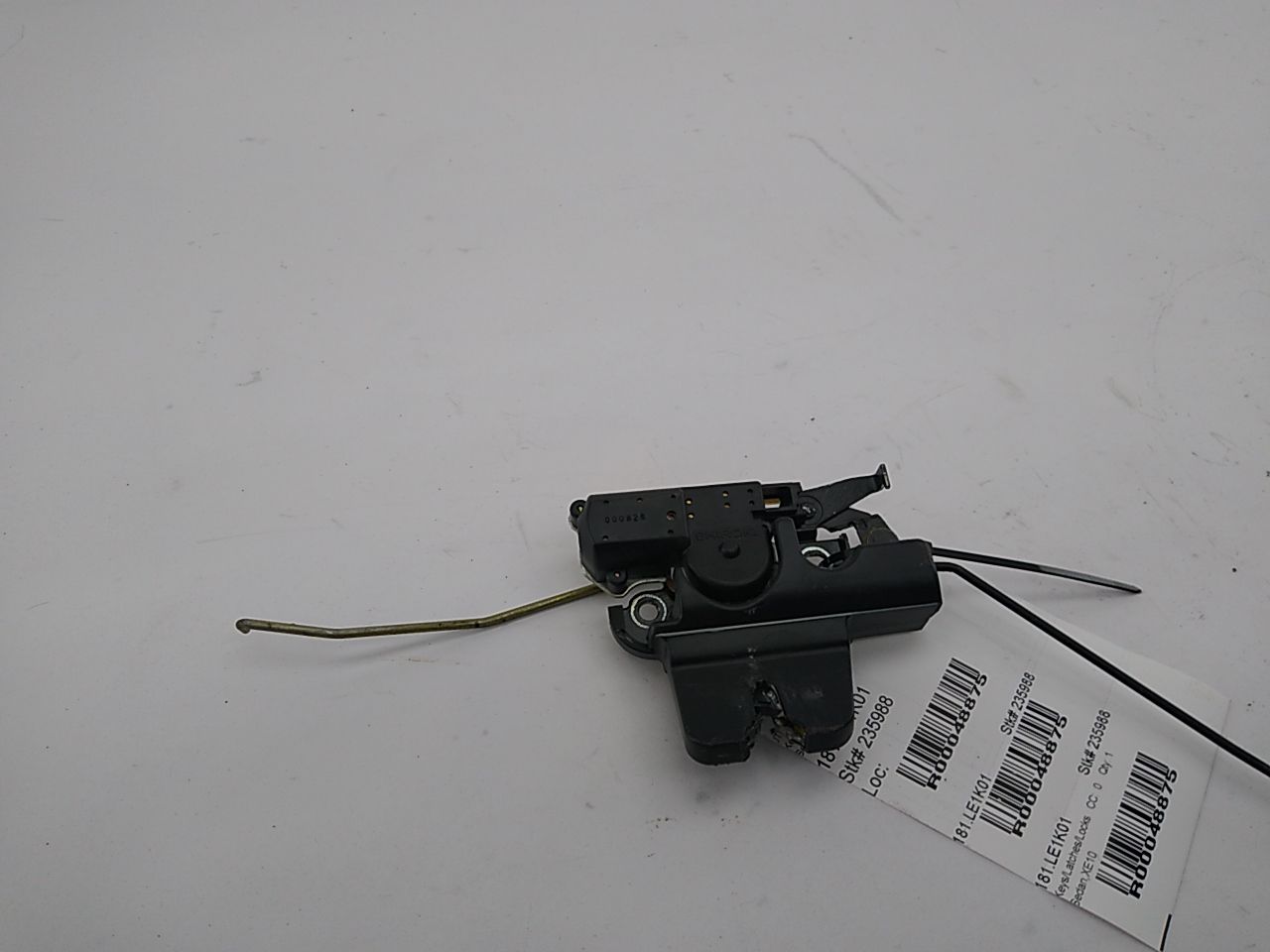 Lexus IS300 Rear Trunk Latch