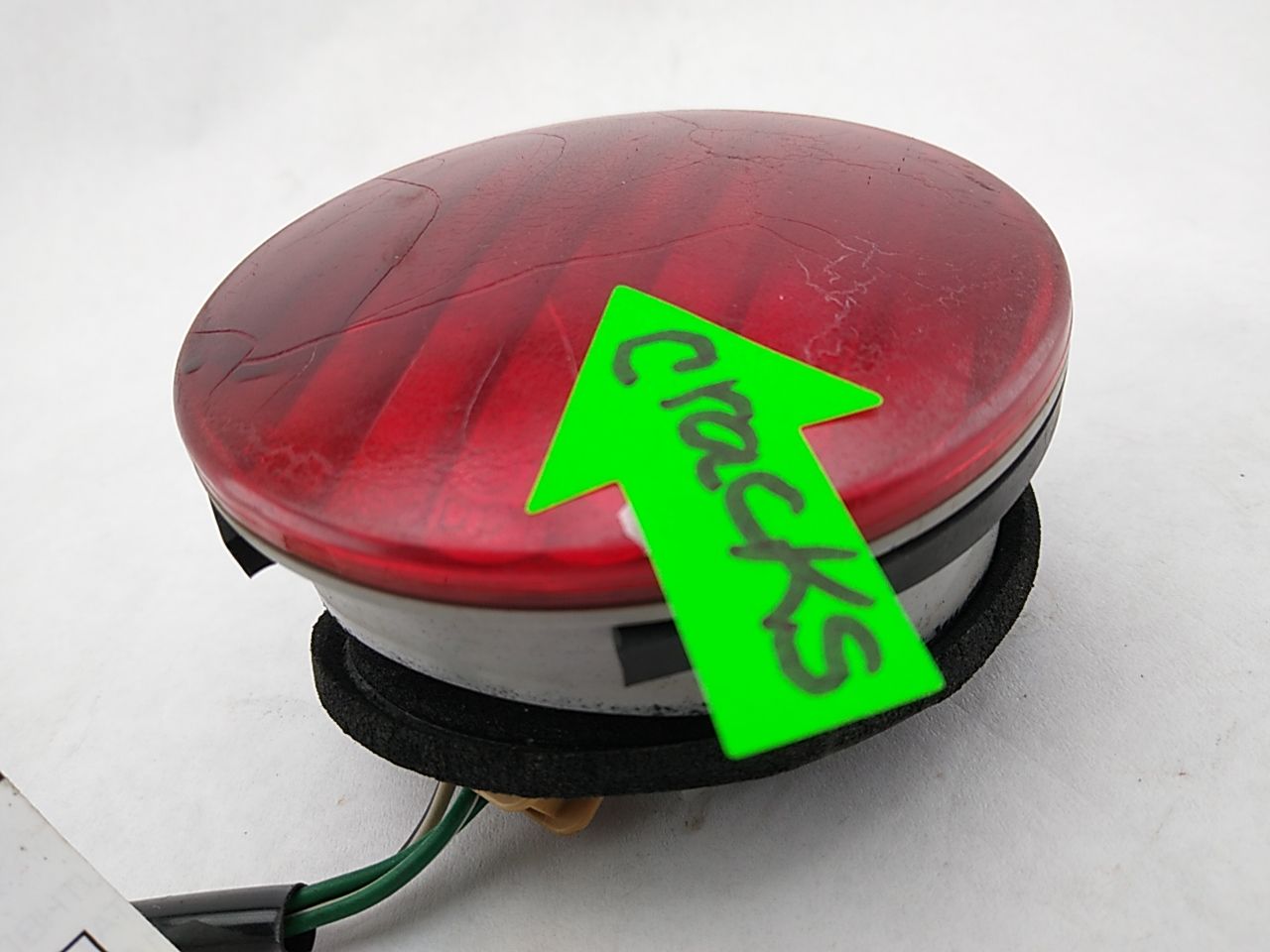 Lexus IS300 Rear Inner Right Side Decklid Tail Light