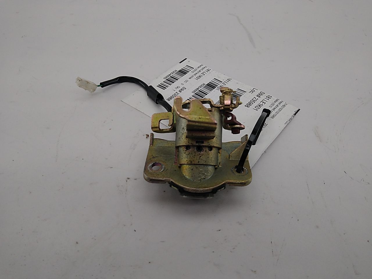 Lexus IS300 Rear Trunk Lock