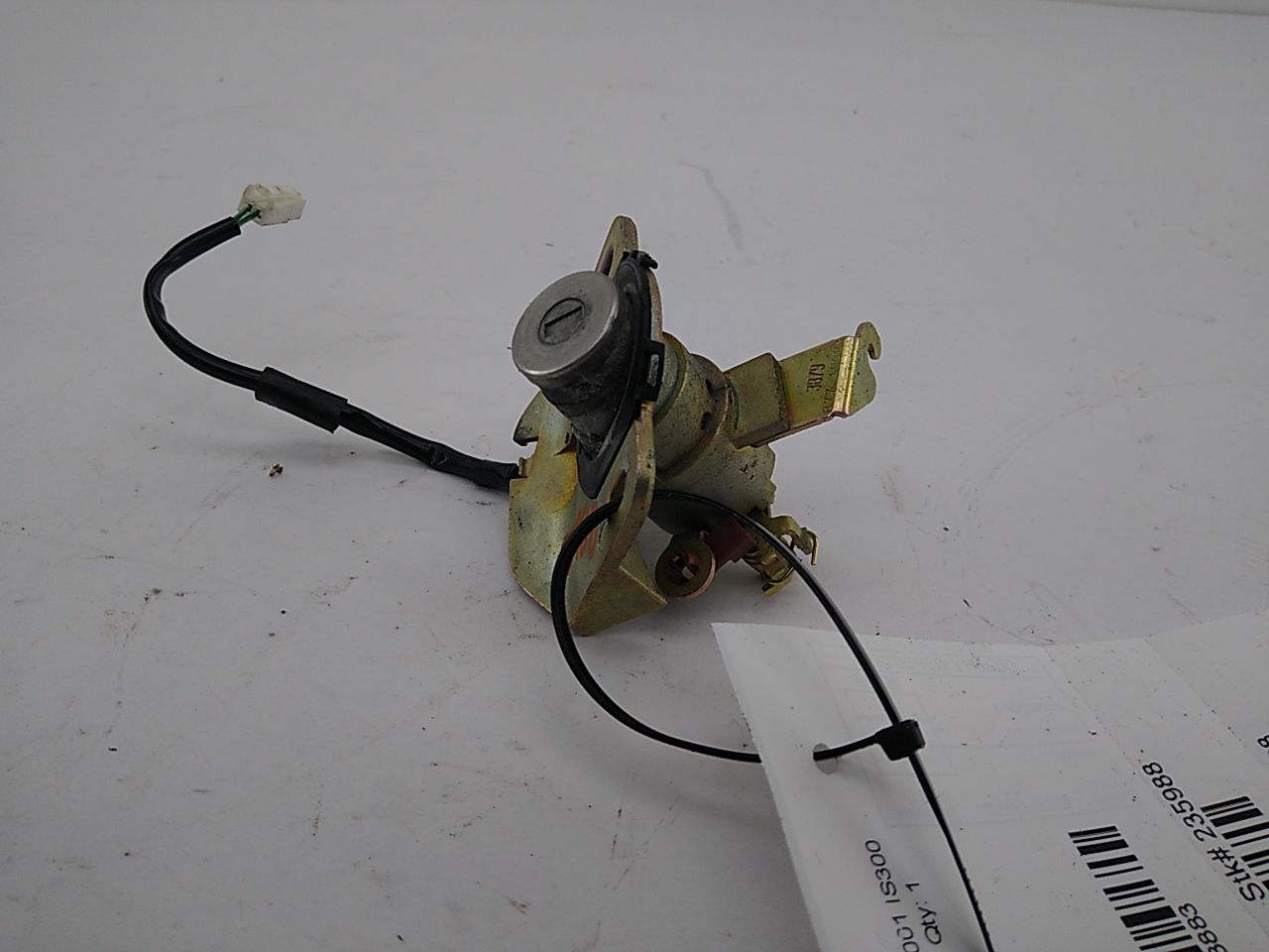 Lexus IS300 Rear Trunk Lock