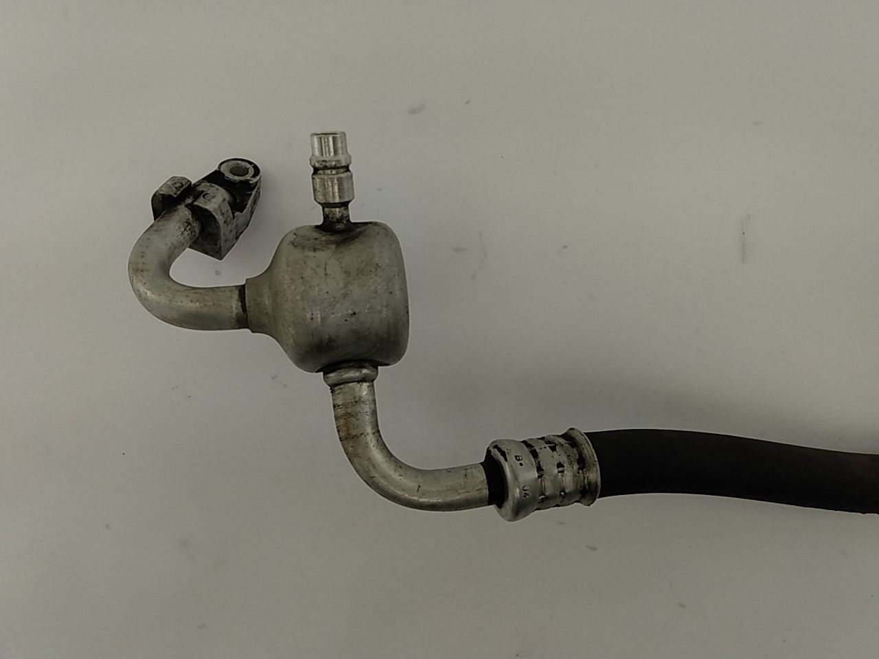 Lexus IS300 AC Suction Hose & Low Side Service Port