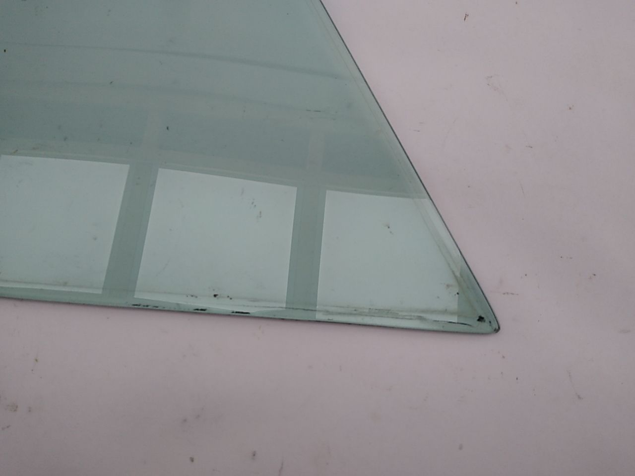 Land Rover Range Rover Rear Left Door Glass