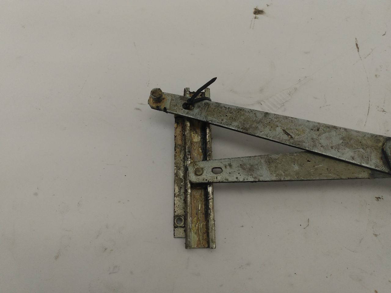 Land Rover Range Rover Front Left Door Window Regulator - 0