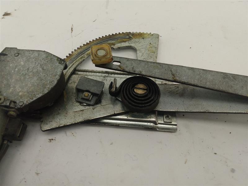 Land Rover Range Rover Front Right Door Window Regulator
