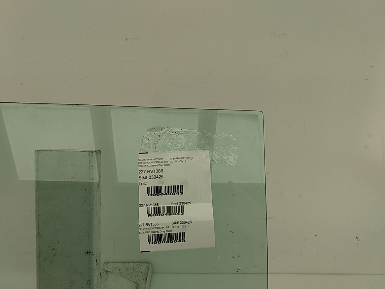 Land Rover Range Rover Rear Left Door Window Glass