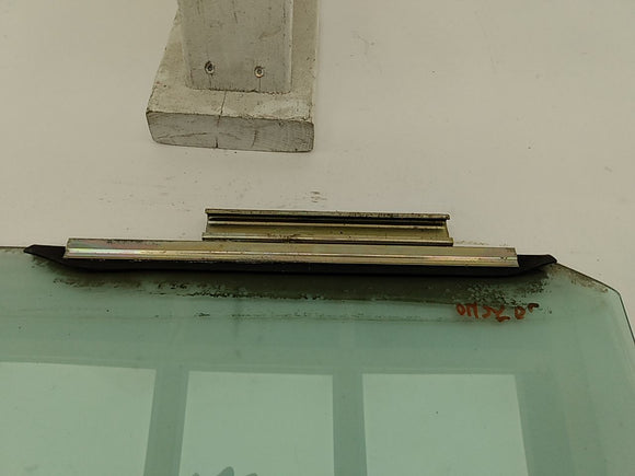 Land Rover Range Rover Rear Left Door Window Glass