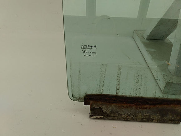 Land Rover Range Rover Front Right Door Window Glass