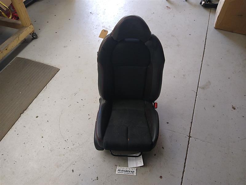 Honda CR-Z Front Right Seat