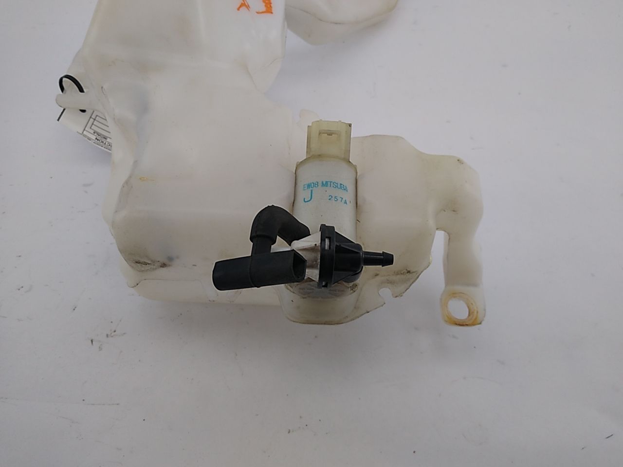 Honda CR-Z Windshield Washer Reservoir
