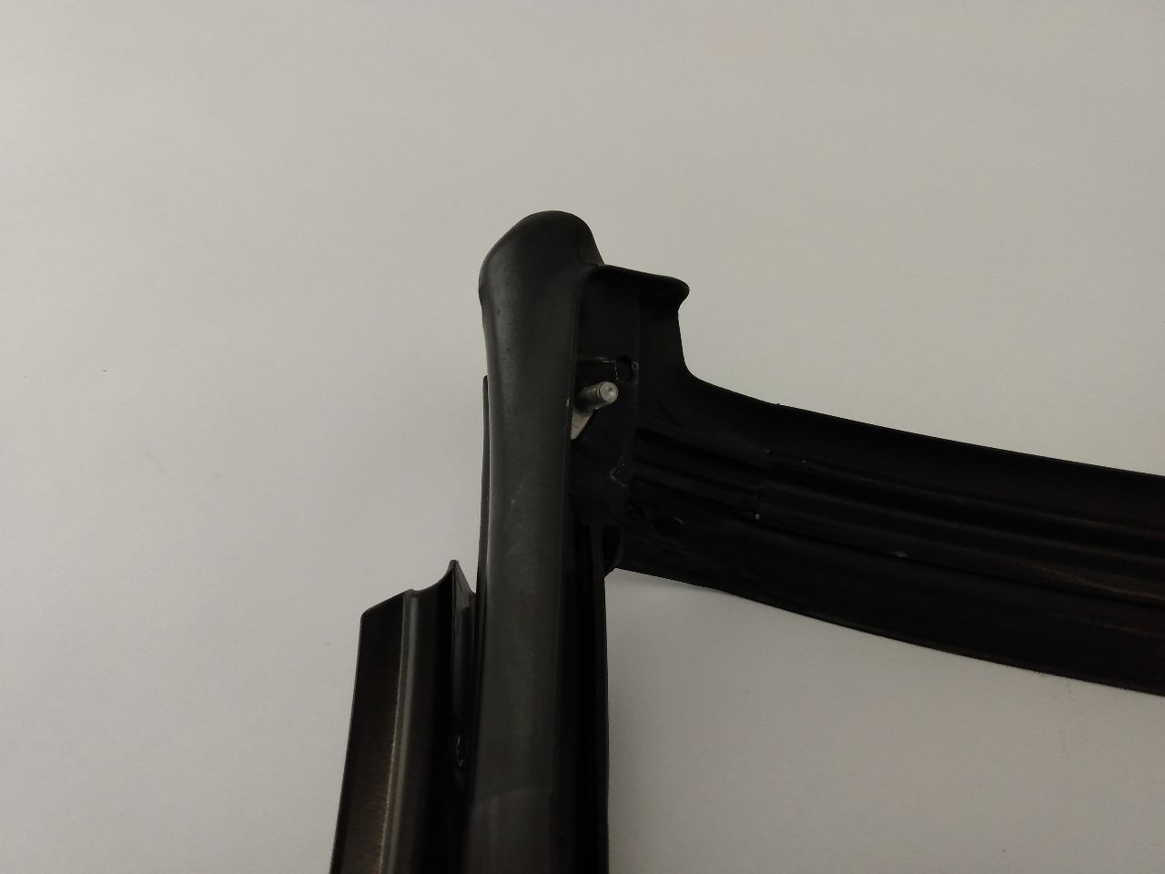 Saab 9-3 Front Windshield Moulding