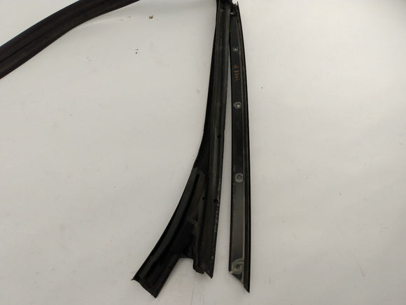 Saab 9-3 Front Windshield Moulding