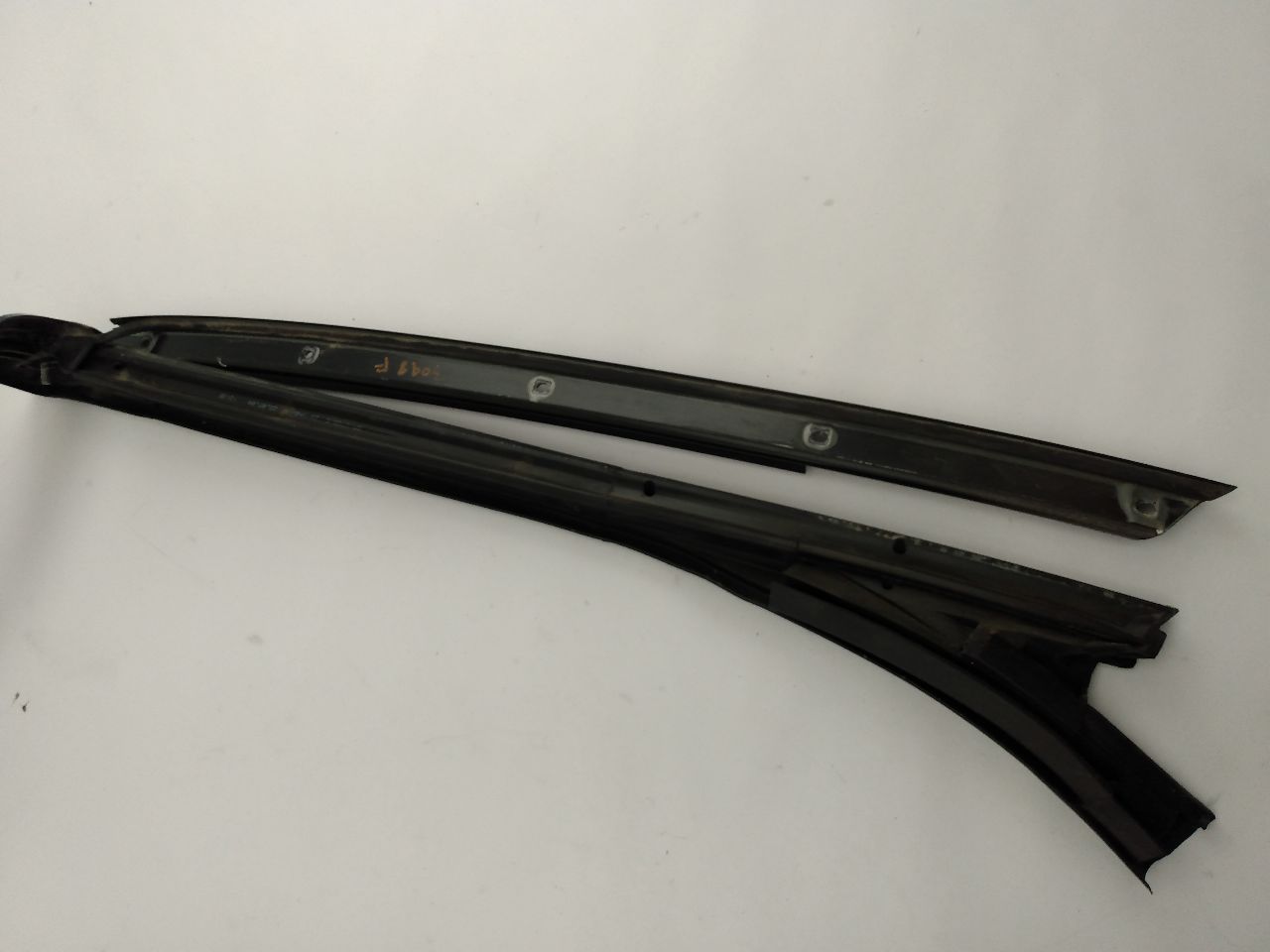 Saab 9-3 Front Windshield Moulding