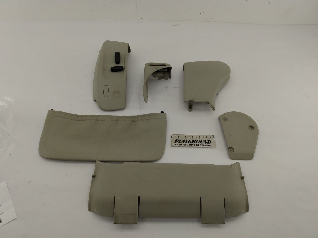 Saab 9-3 Set Of Front Right Lower Seat Trim