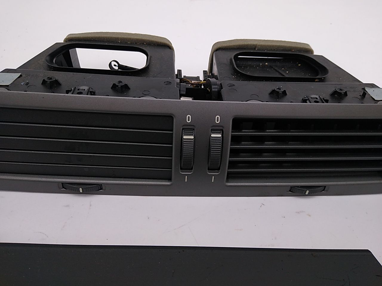 BMW 745I Set Of Five Front Air Conditioning vents