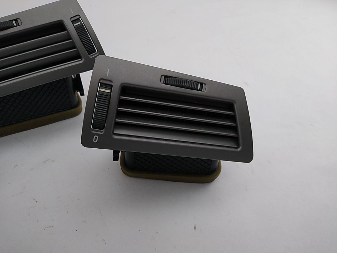 BMW 750LI Set Of Five Front Air Conditioning Vents