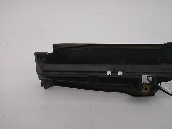 BMW 745I Radiator Air Vent Duct