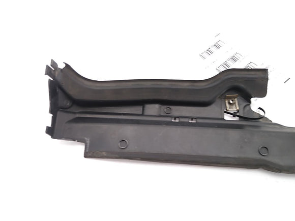 BMW 745I Radiator Air Vent Duct