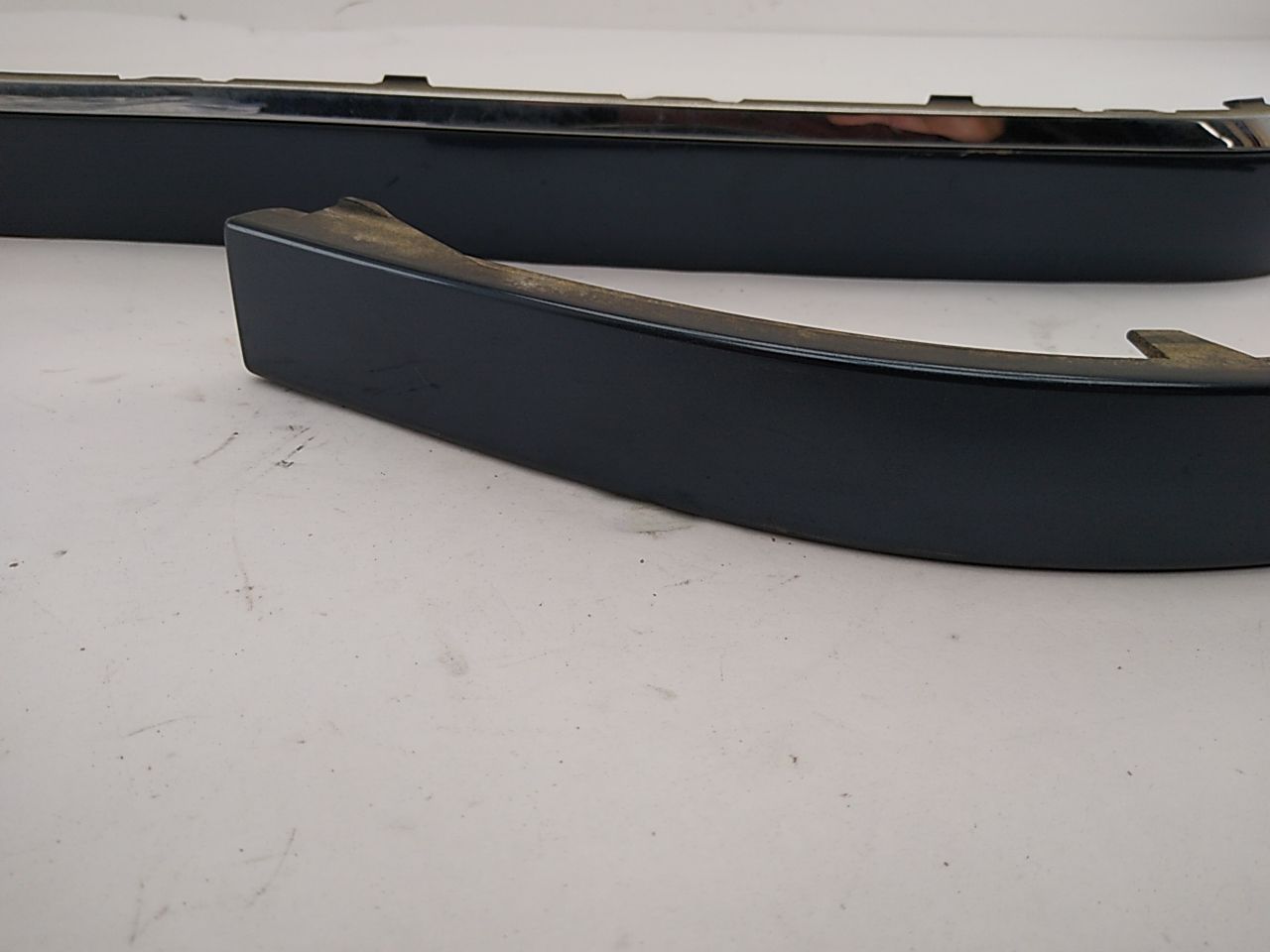 BMW 750LI Pair Of Rear Left Bumper Moulding Trim - 0