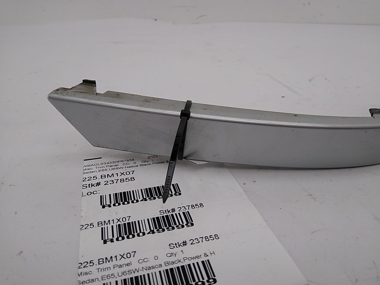 BMW 745I Rear Left Bumper Moulding Trim - 0