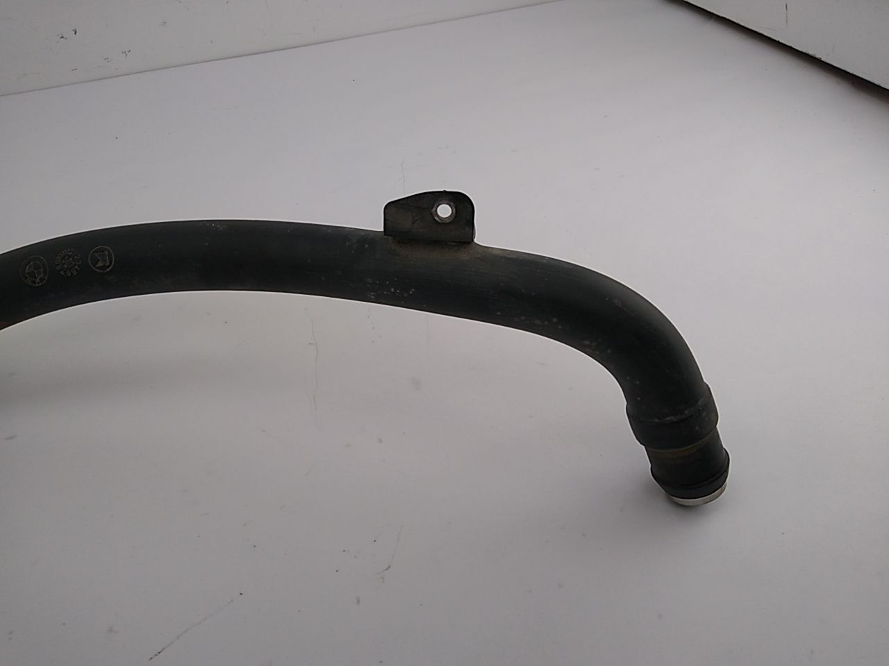 BMW 750LI Fuel Filler Neck