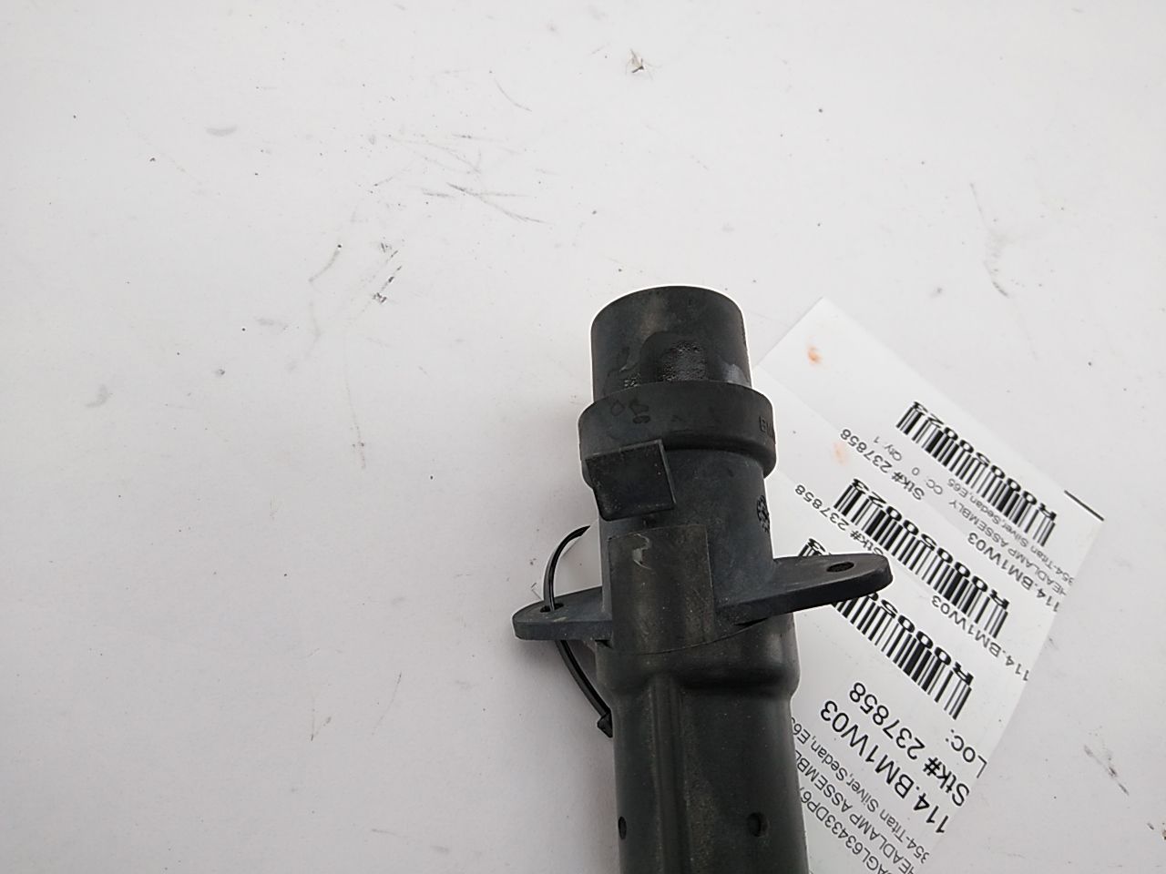 BMW 745I Front Left Headlight Washer Fluid Nozzle