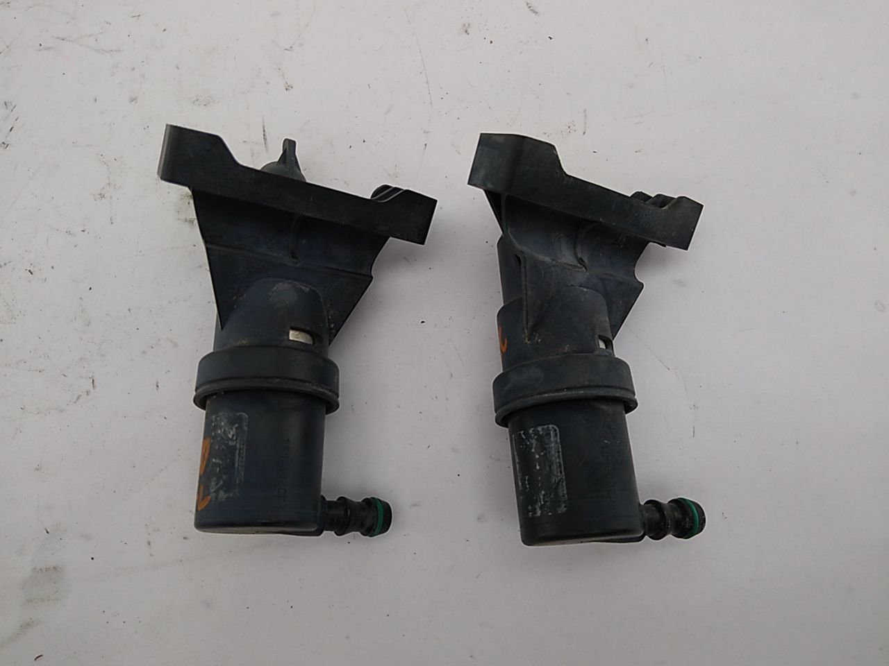 BMW 750LI Pair Of Headlight Washer Nozzles