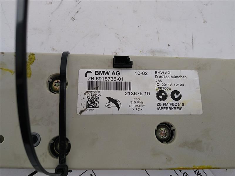 BMW 745I Rear Antenna Amplifier Module - 0