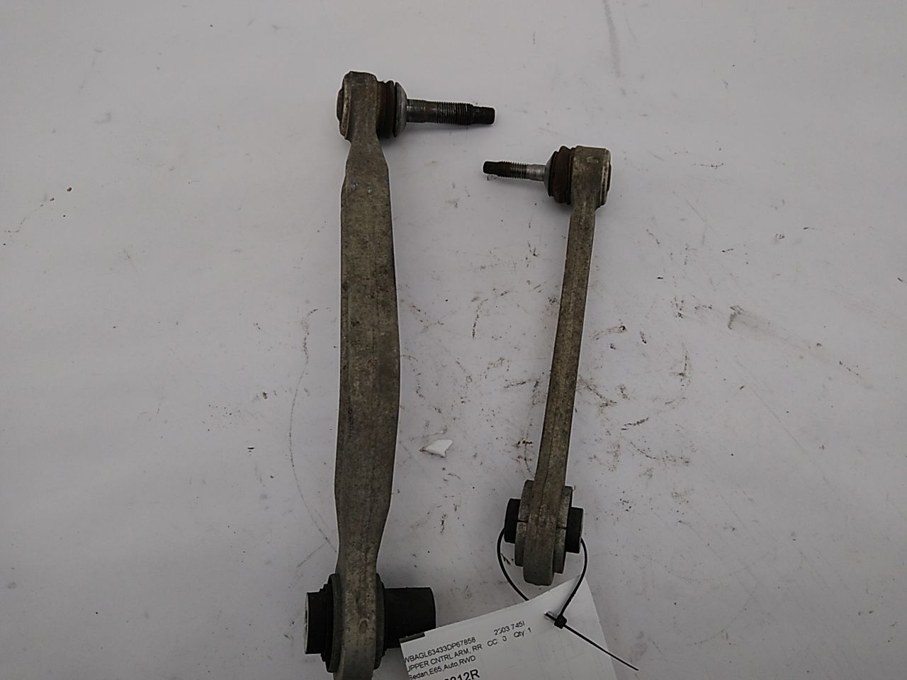 BMW 745I Pair Of Rear Right Upper Control Arms