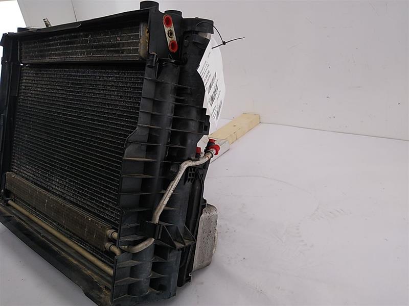 BMW 750LI Engine Radiator