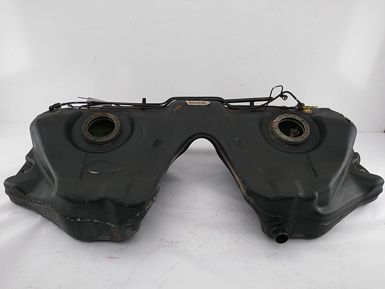 BMW 745I Fuel Tank