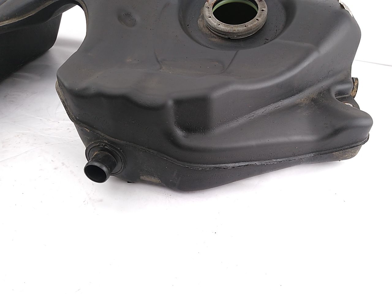 BMW 745I Fuel Tank